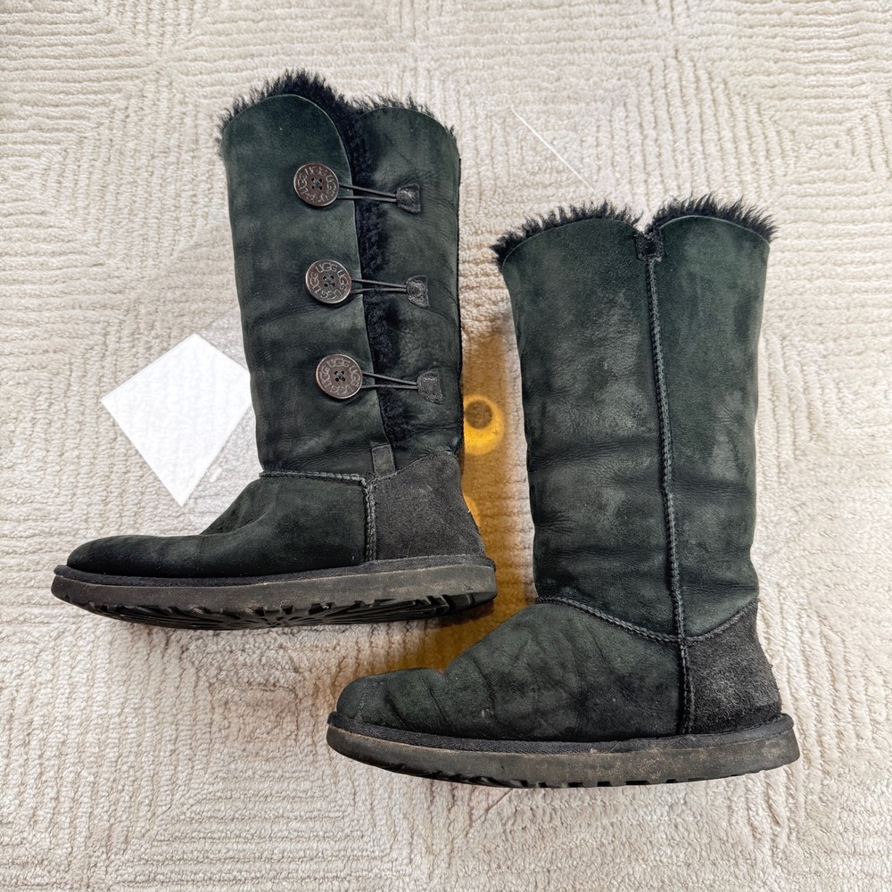 UGG Bailey Button Triplet Boots Women's 9 Black Tall Sheepskin Shearling Cozy